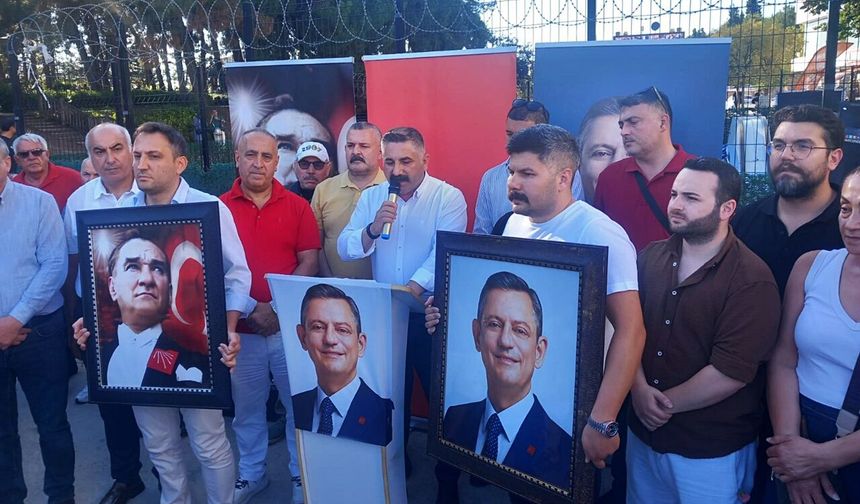 CHP Gebze İlçe Başkanı Gökhan Orhan ve Yönetimi Yeni Yol Partisi'ne Katıldı