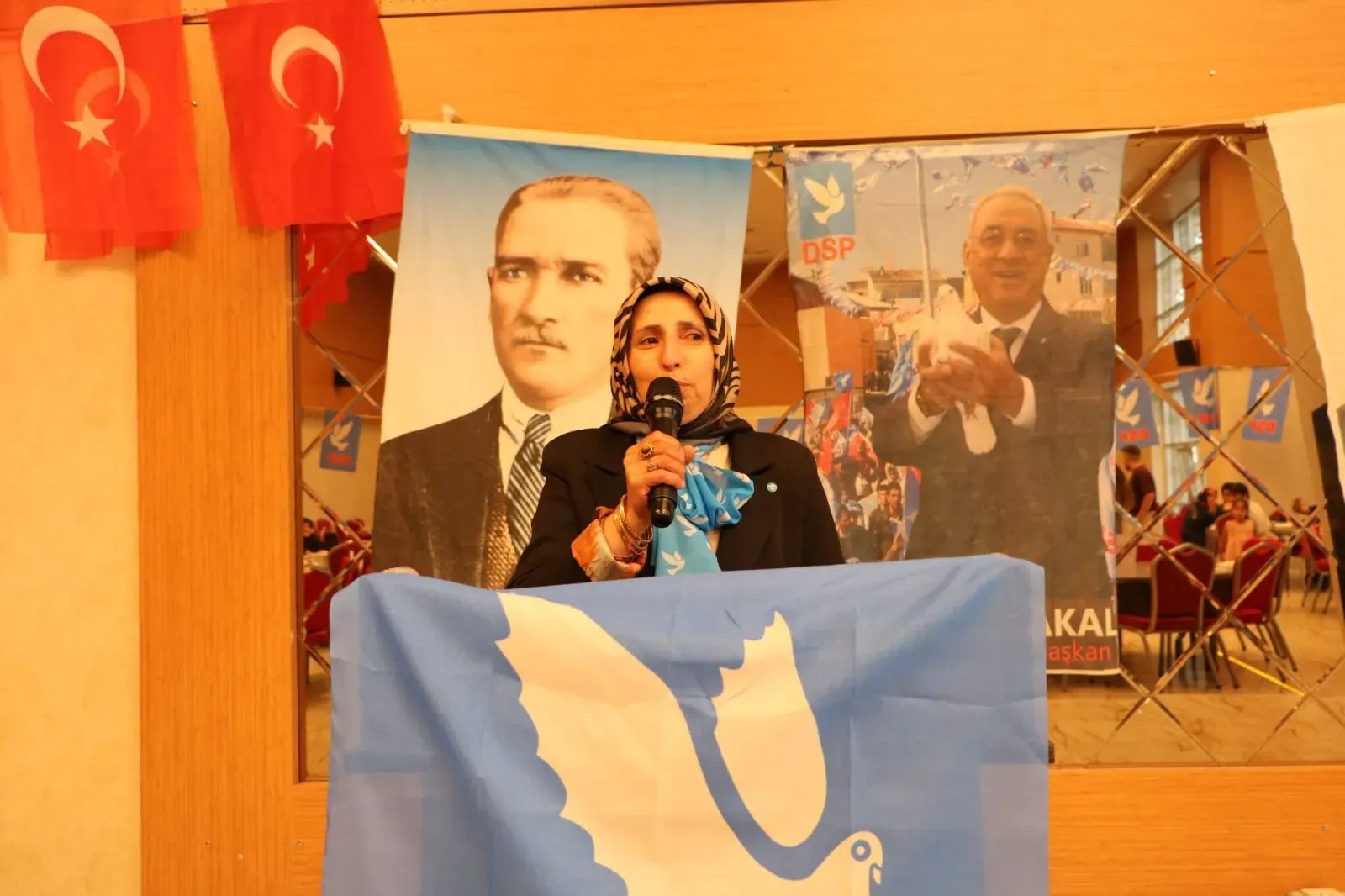 DSP Darıca'da Döndü Demir Yeniden İlçe Başkanı Seçildi