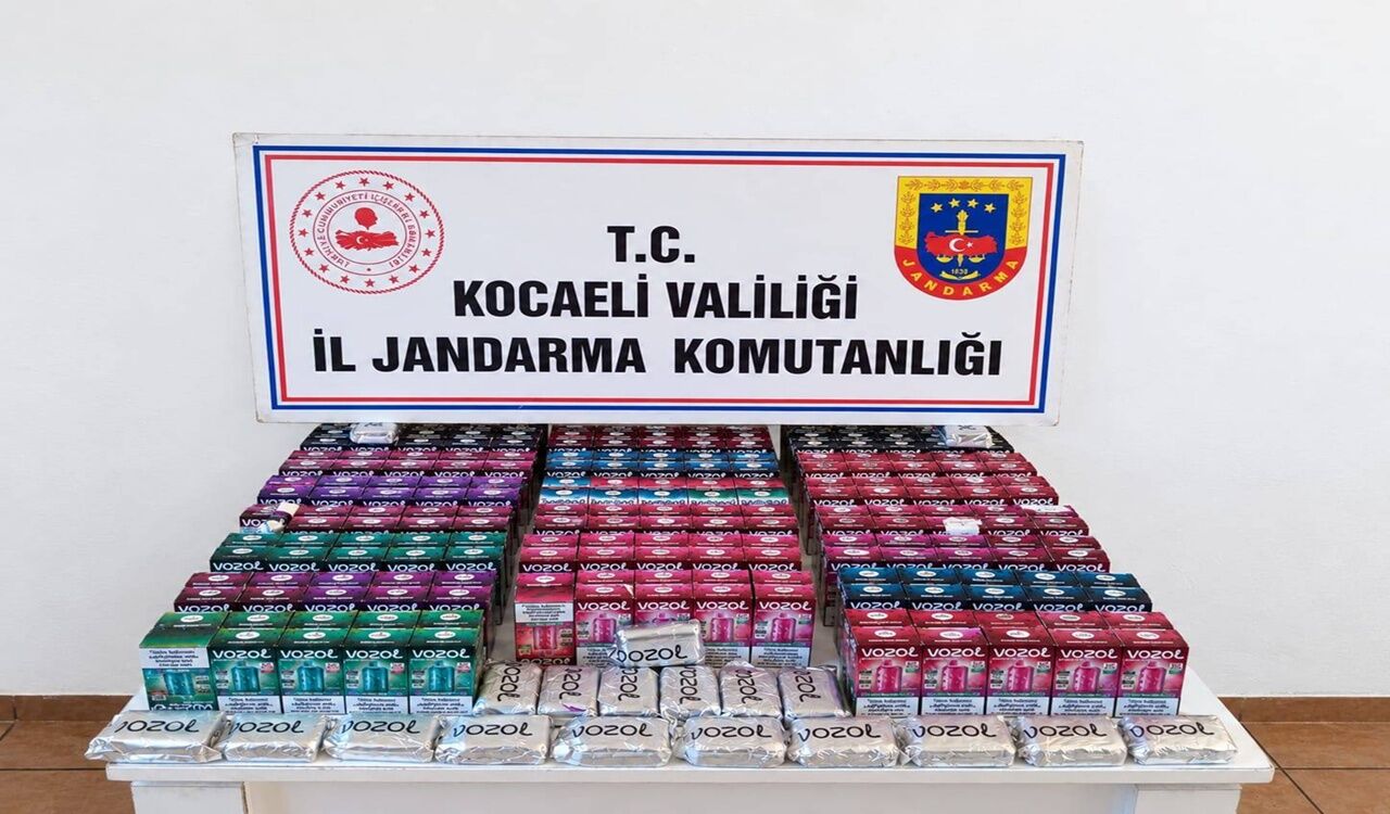 Kocaeli’de kaçakçılık operasyonu: 5,4 milyon TL’lik ürün ele geçirildi